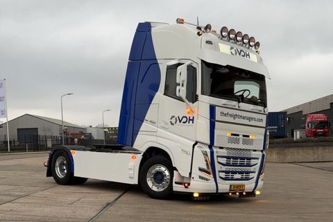 vdh-volvo-fh5-globetrotter-xl-4x2-reefe