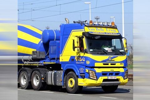 van-belle-transport-volvo-fmx-globetrot