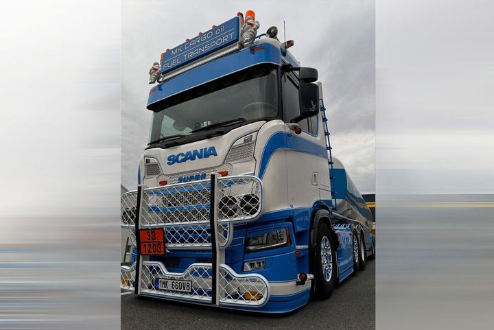 mk-cargo-oil-scania-s-normal-cs20n-6x2 (1)