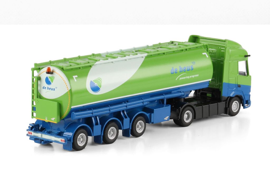 de-heus-voeders-daf-xf-sh-my25-4x2-anim (1)