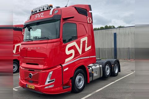svz-volvo-fh-aero-globetrotter-6x2-twin