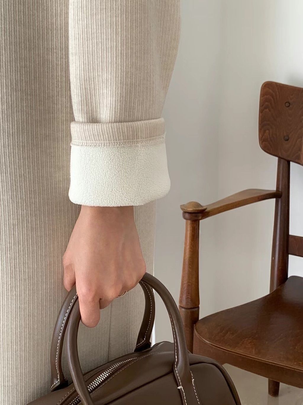 18D21757-C97F-4ECA-A827-7EE458F204F2