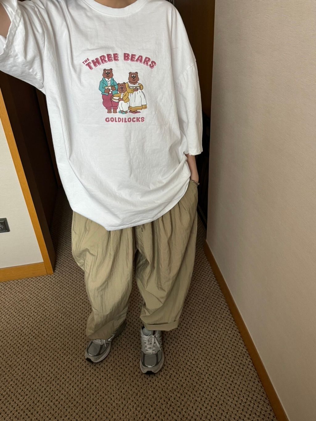 2975BE11-11E0-43AF-B4D6-6FCD2C3E4B76