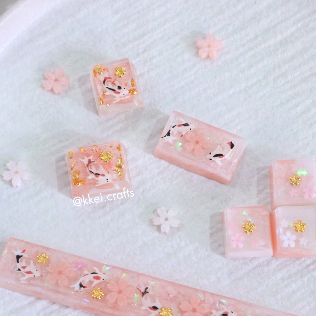 Sakura Koi Fish Keycaps (1)