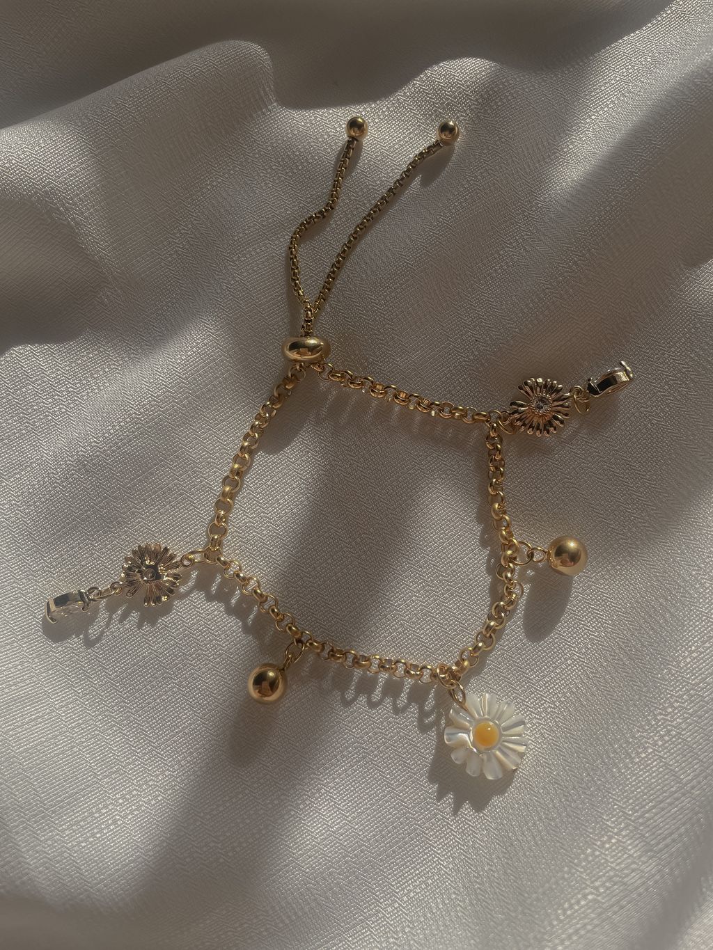 FFD8F542-6436-4272-8622-0DD3BF3E35B7