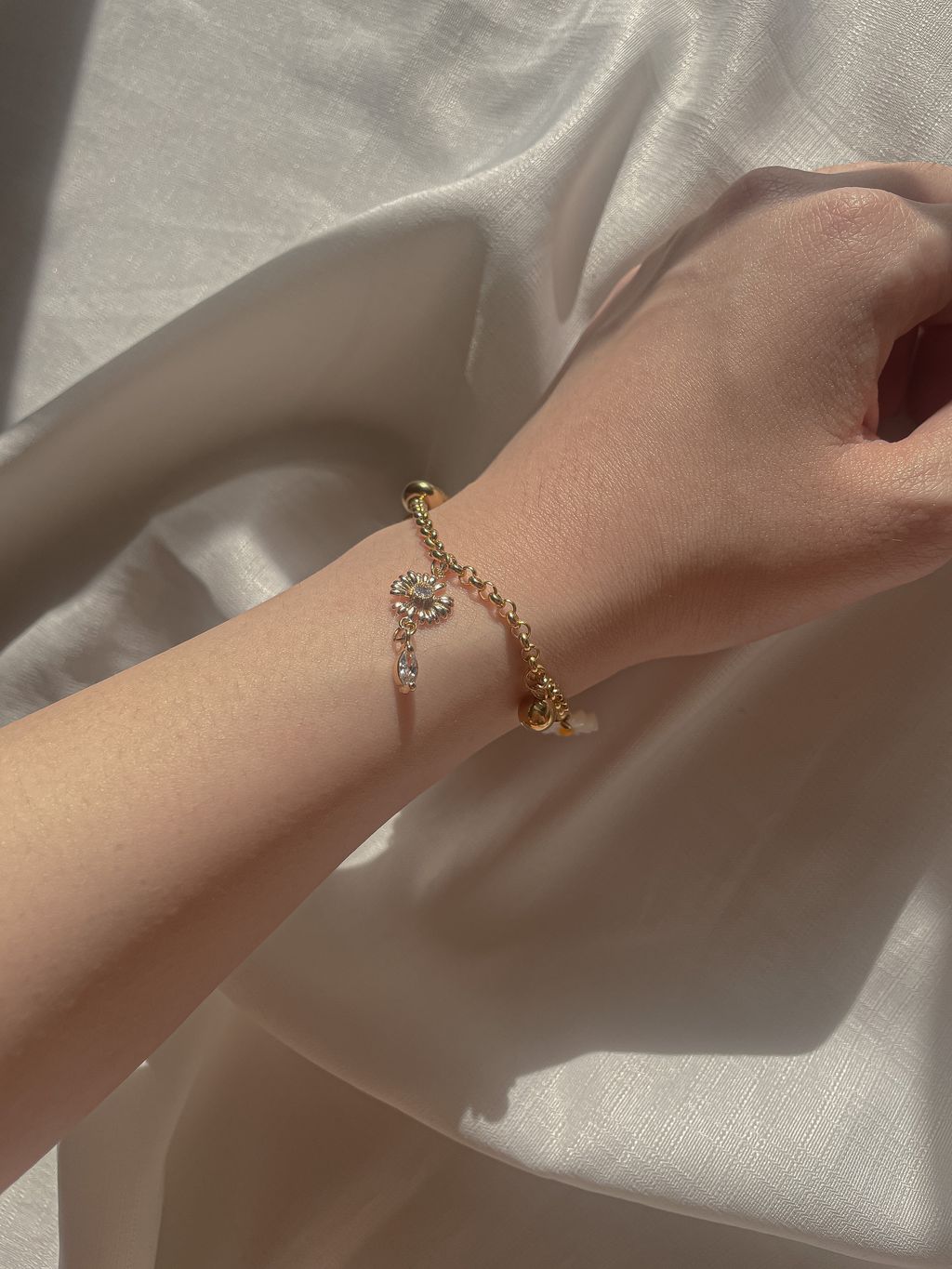 A20B5E5A-DAD4-4CB8-B0CF-629BB431E87C