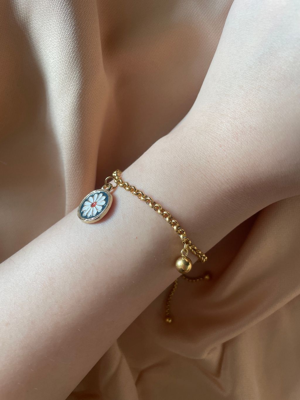 082C46D1-885B-4691-901C-E2AE9FF8F7D0