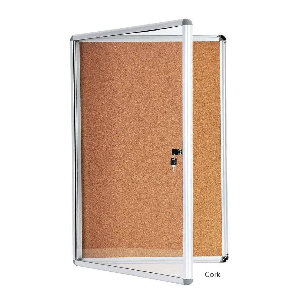 R3-01-08-Bella-Display-Case-01