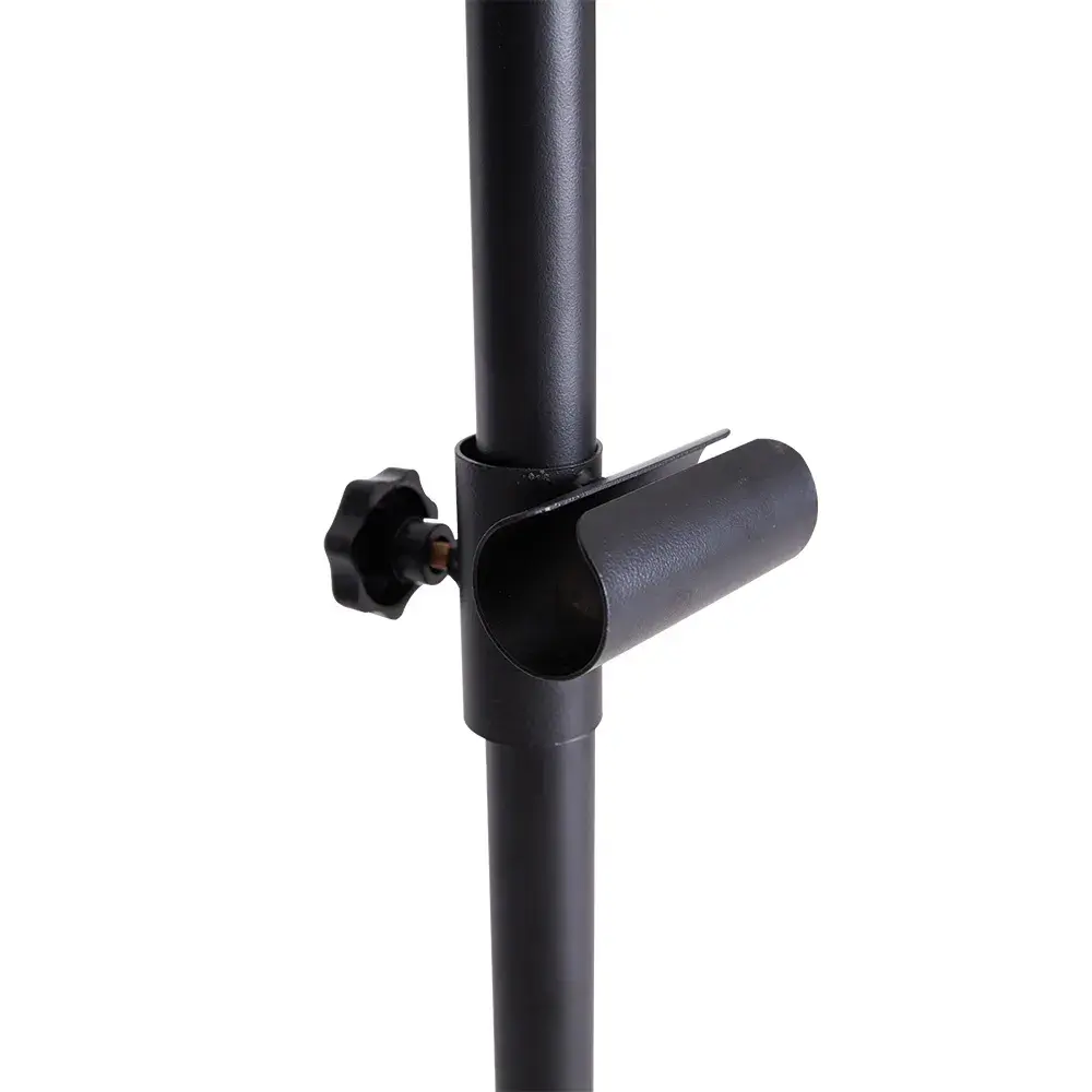 R5-01-13-Bunting-Stand-02