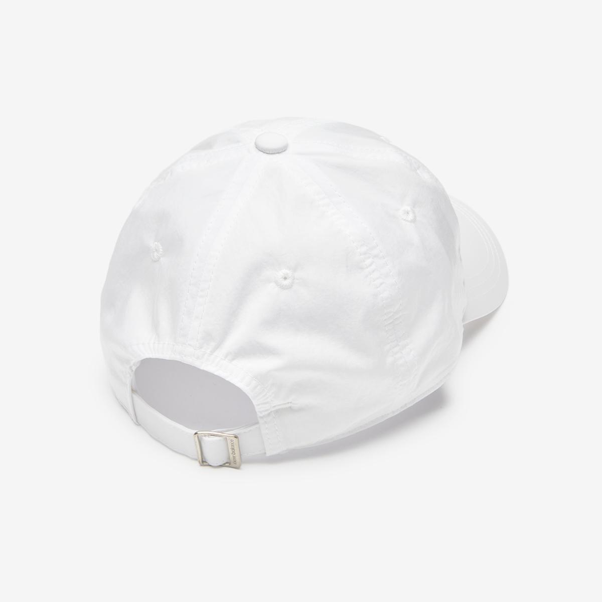 韓国発! IU着用!!【New Balance】C-64 Glossy Light Ball Cap 韓国発! IU着用!!【New Balance】C-64 Glossy Light Ball Cap
