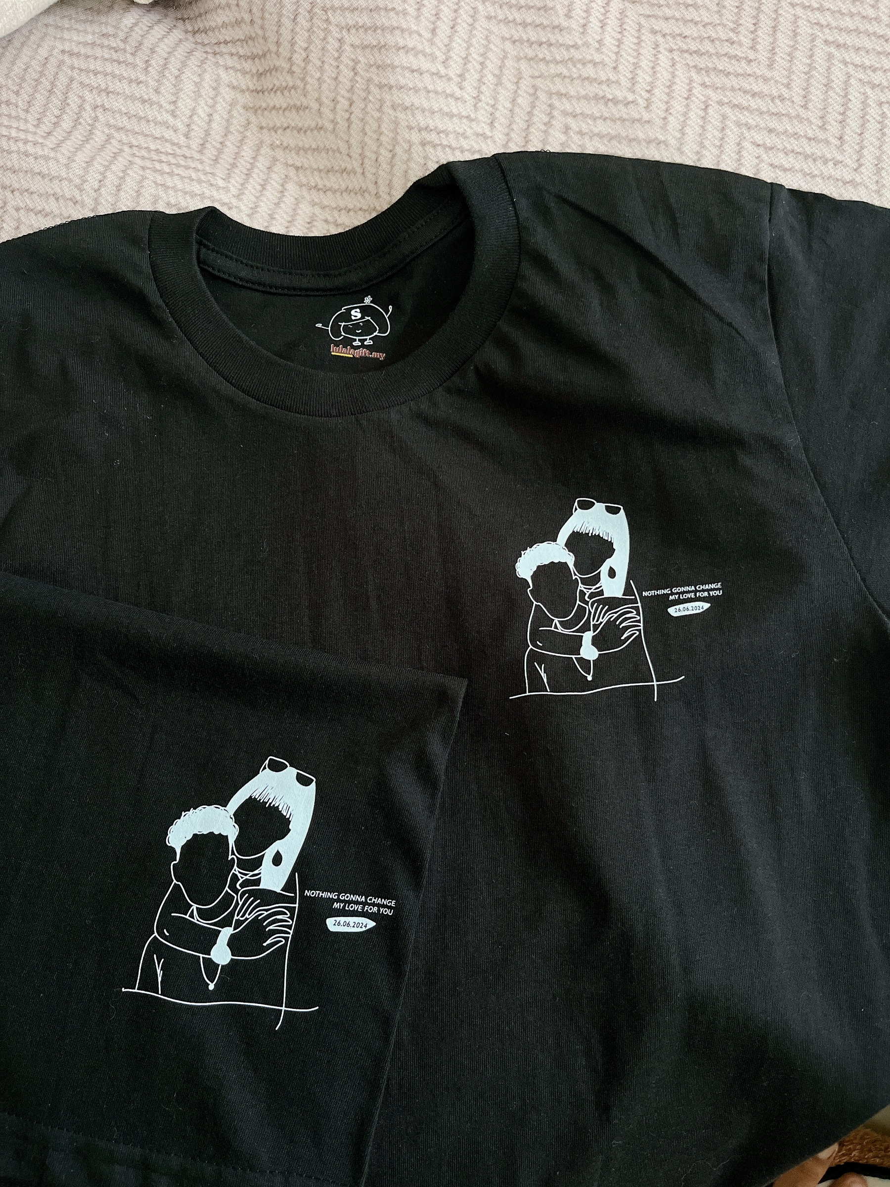 tshirt line style black tshirt
