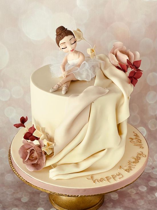 Designer Cakes | Miss Shortcakes