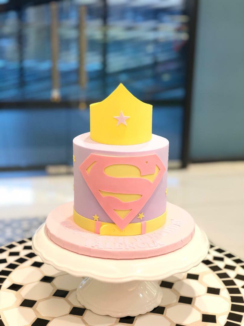 Supergirl Cake - CakeCentral.com