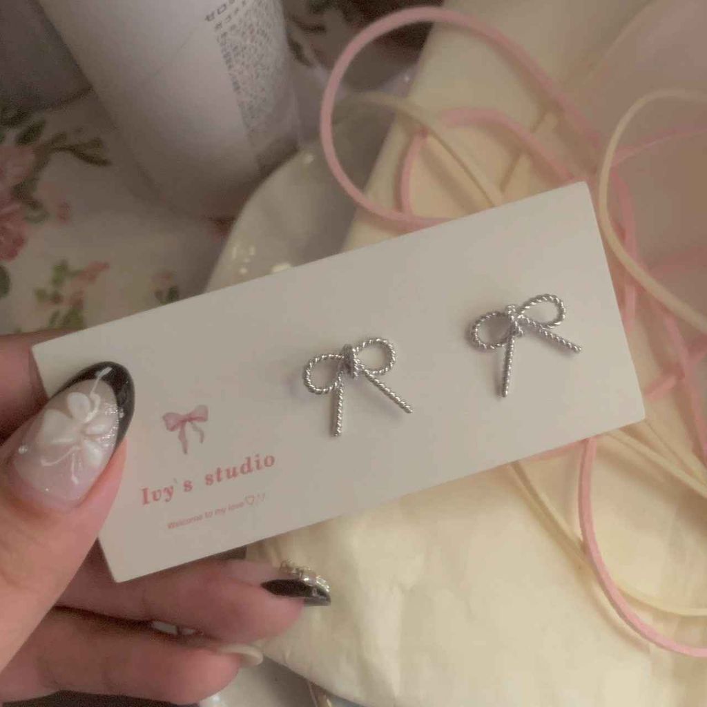 LINE_ALBUM_202566_250606_70_21_11zon