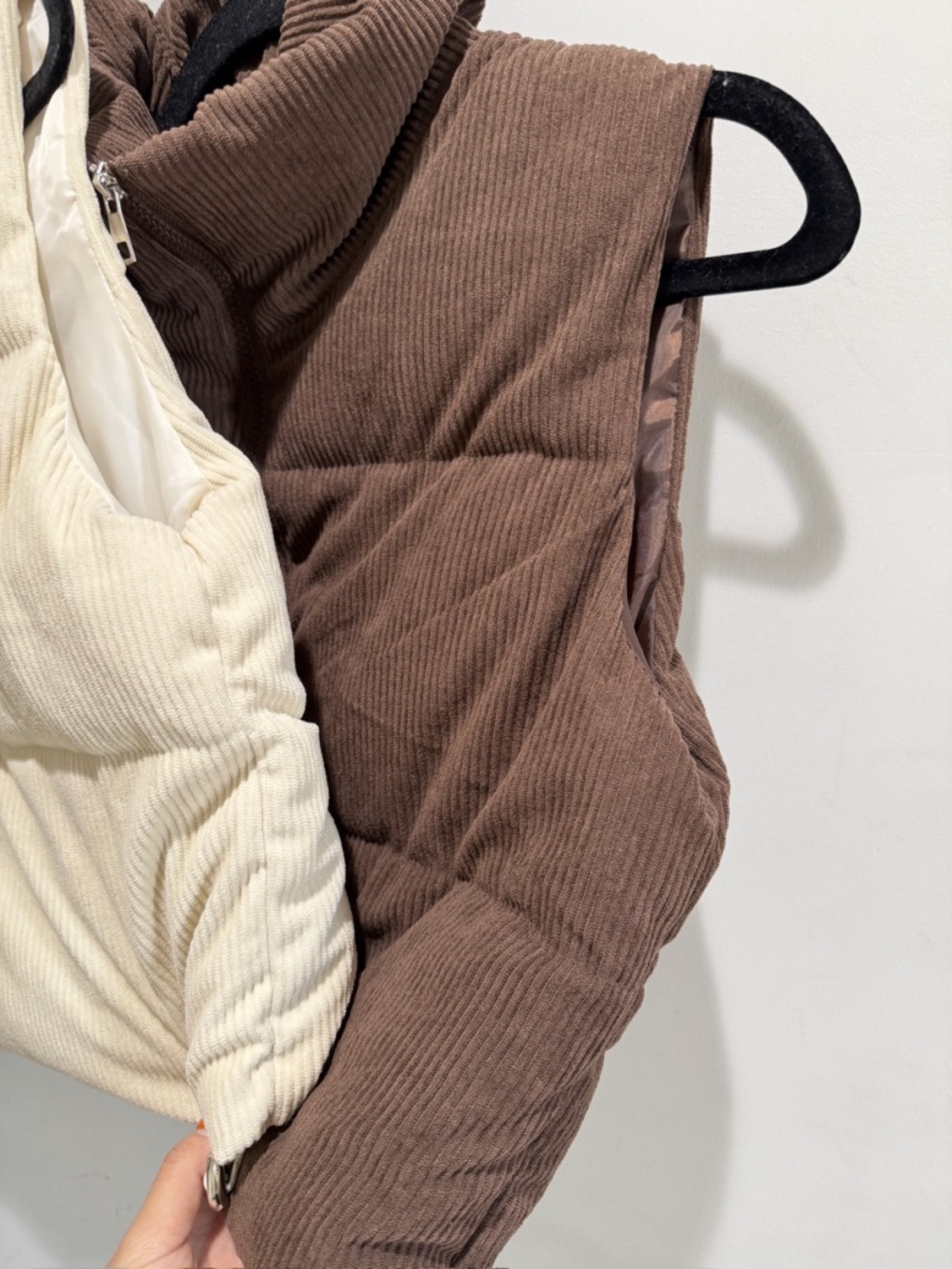 0D5E5AB2-5F9E-4197-A6B6-3FAB9539CF39_1_105_c