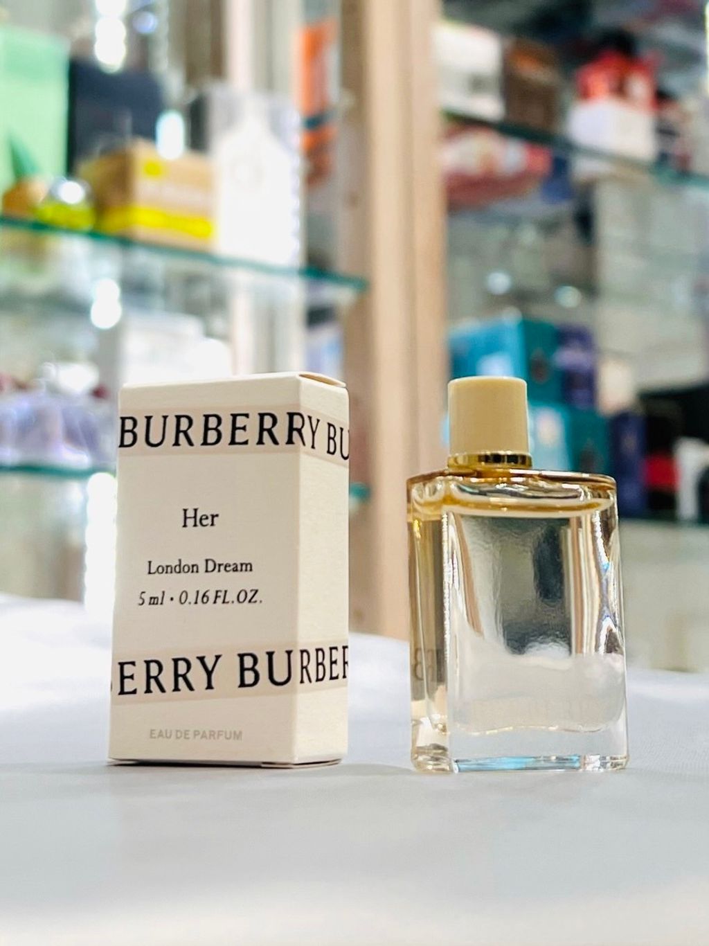 Free Shipping! Burberry Burberry Her London Dream Eau De