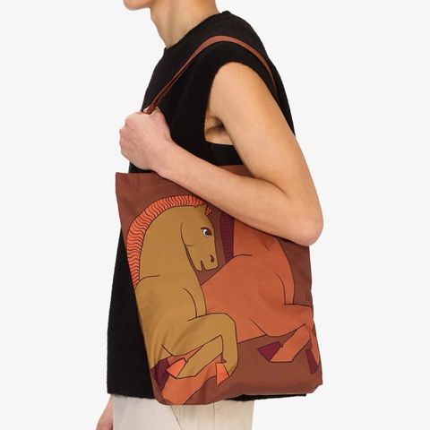 tw-11134207-81ztc-mgxcay8k9de770