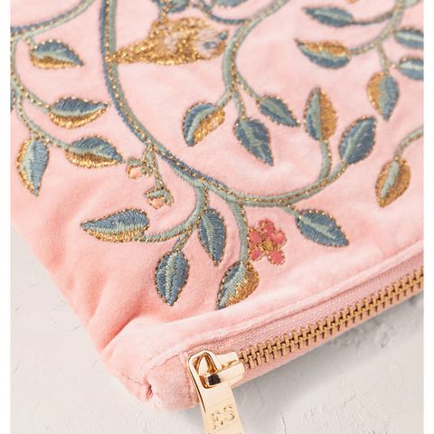 tw-11134207-81zto-mi49a0ot9o8z54