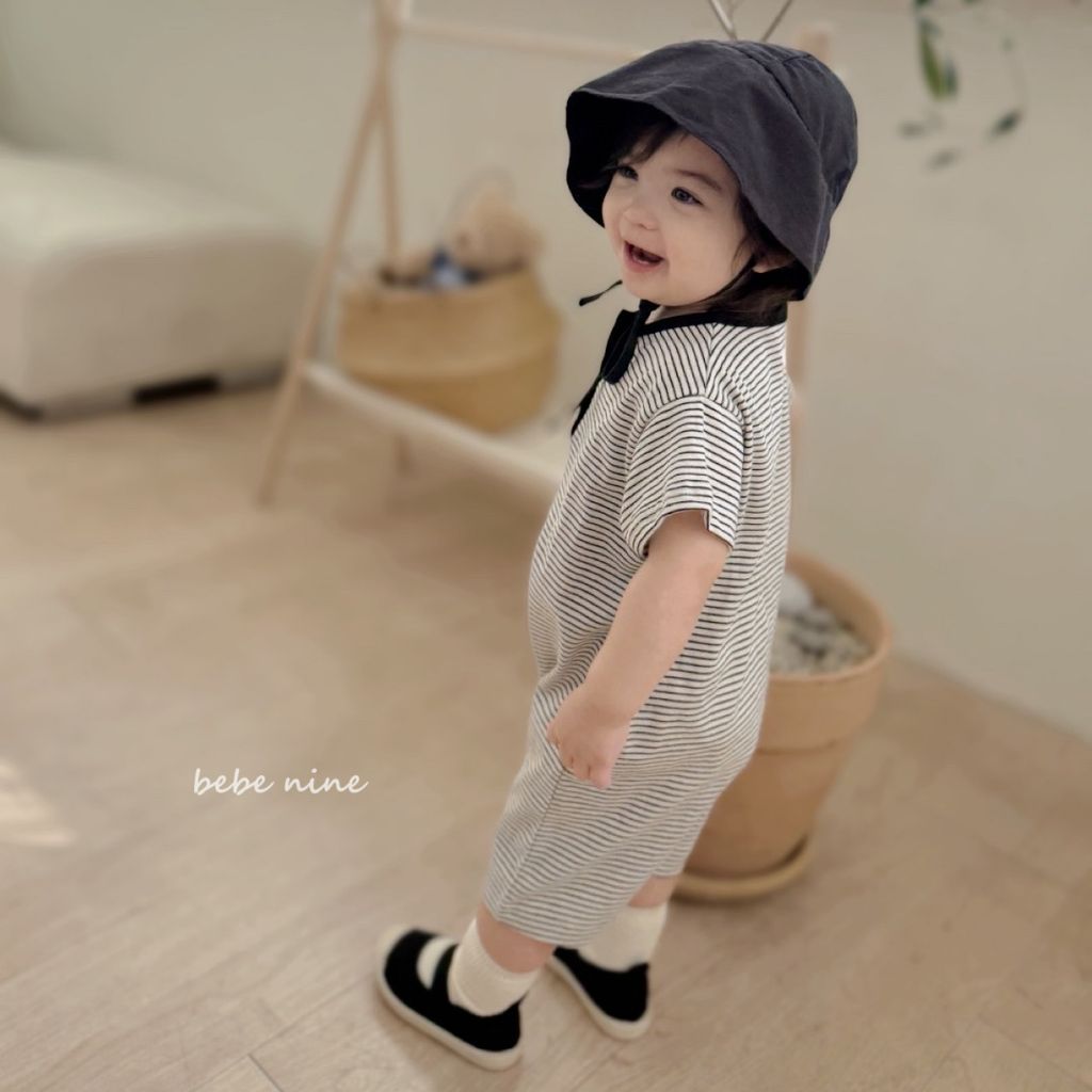 2_데일리 스트라이프 슈트_모델사진6