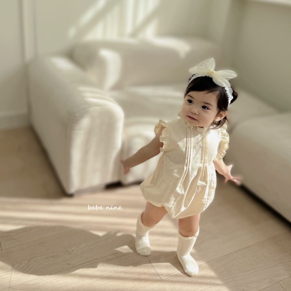 2_에센스프릴린넨슈트_모델사진2