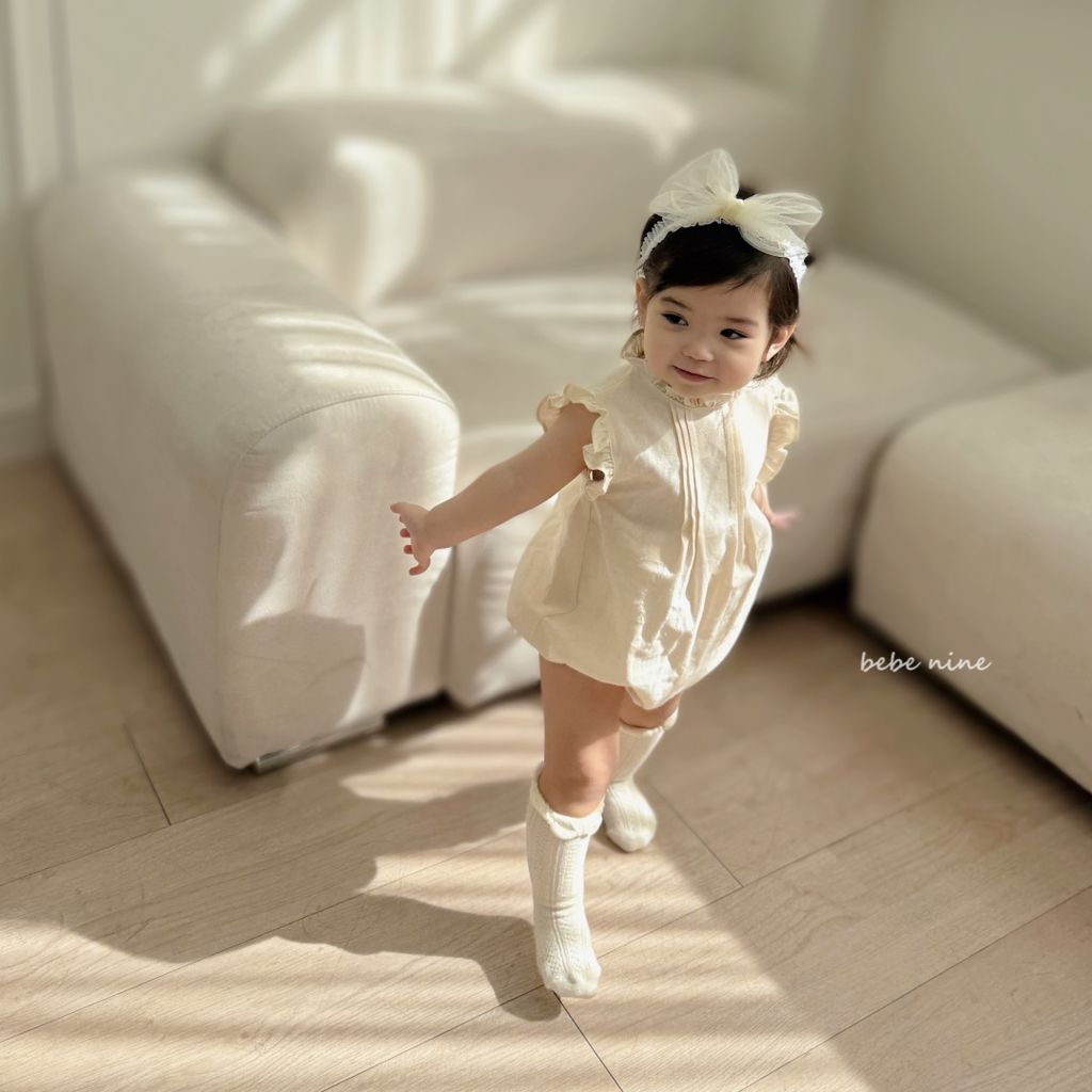 2_에센스프릴린넨슈트_모델사진3