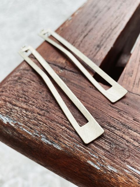 4D54D990-8B8F-406C-A7F2-CE97C08DABC6