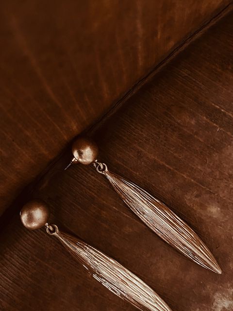 5E9D701E-7558-4B92-B395-F39BCD316722