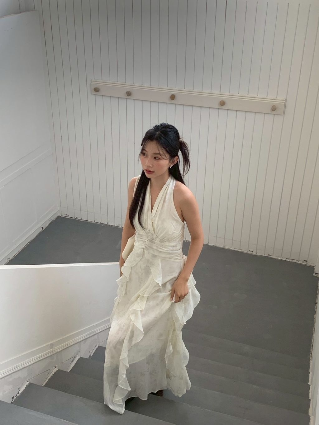 F2DD8E76-B3AA-405B-95C8-4898B7E9529E