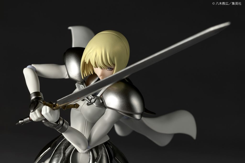 REVO_Clare_Claymore 011