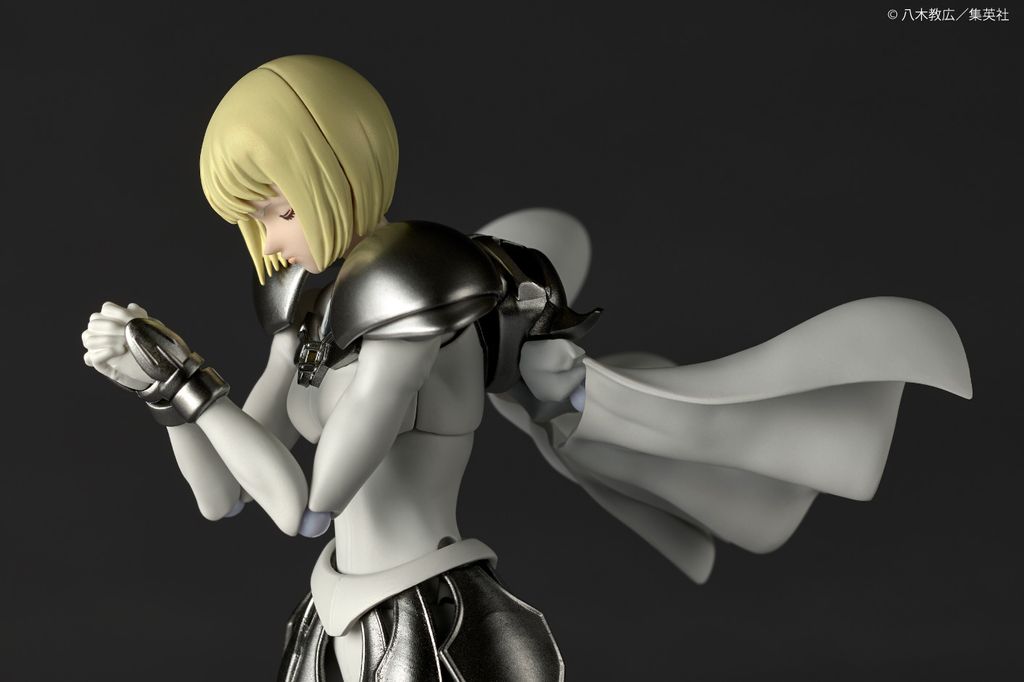 REVO_Clare_Claymore 012