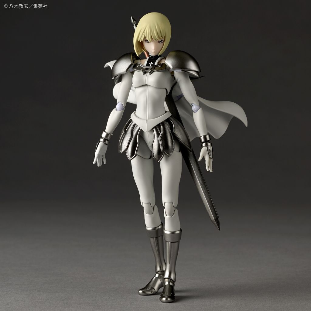 REVO_Clare_Claymore 014
