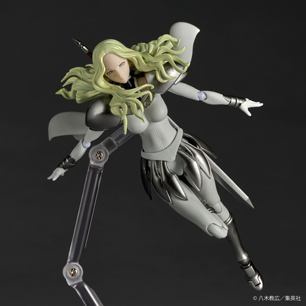REVO_Teresa_Claymore 003