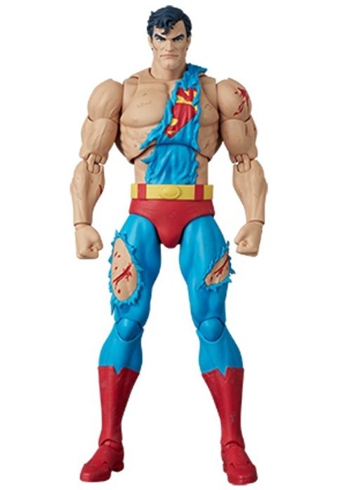 MAFEX324_Superman_TDOS 002
