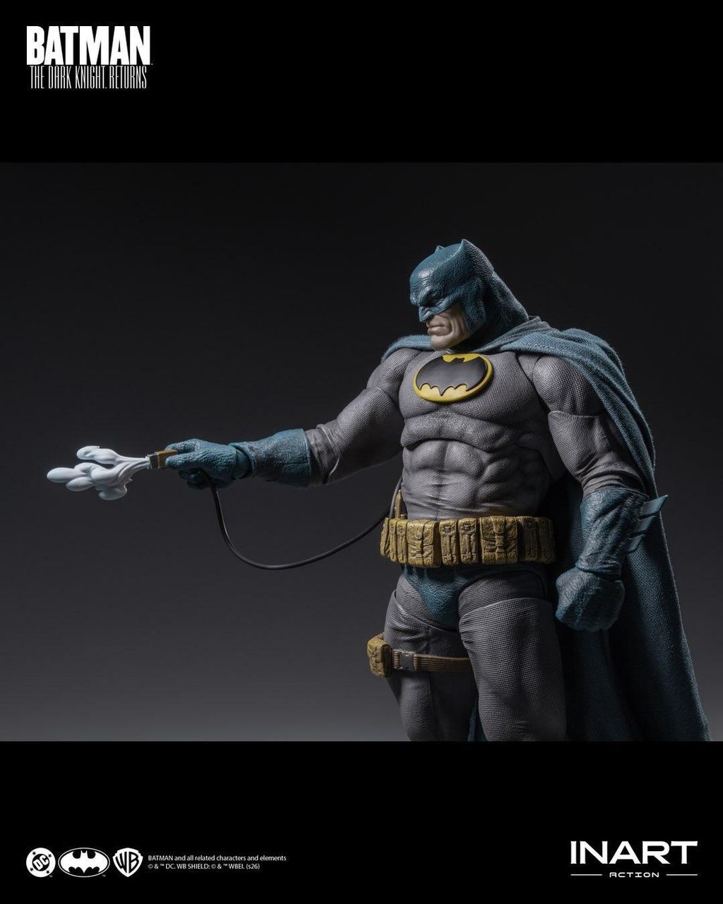 INART_Batman_BlueSuit_TDKR 016