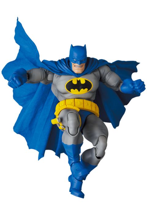 MAFEX139_BatmanBlue_&Robin_TDKR 010.jpg