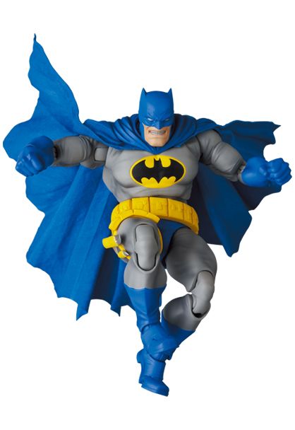 MAFEX139_BatmanBlue_&Robin_TDKR 010.jpg