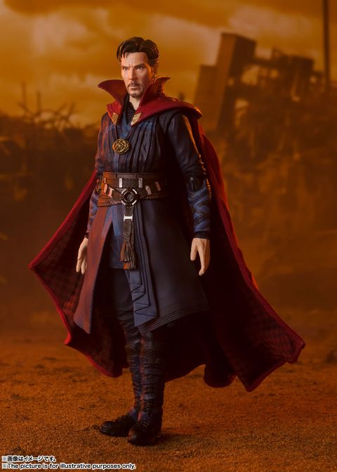 SHF_DrStrange_BattleOnTitan_IW 001.jpg