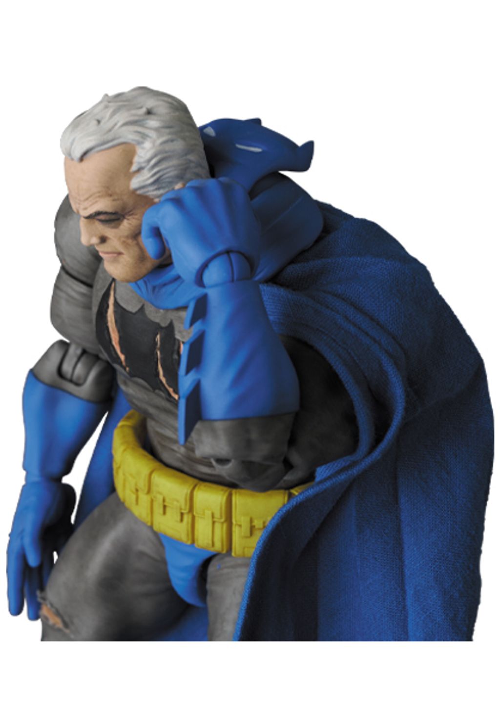 MAFEX119_Batman_TDRKTriumphant_DC 008.jpg