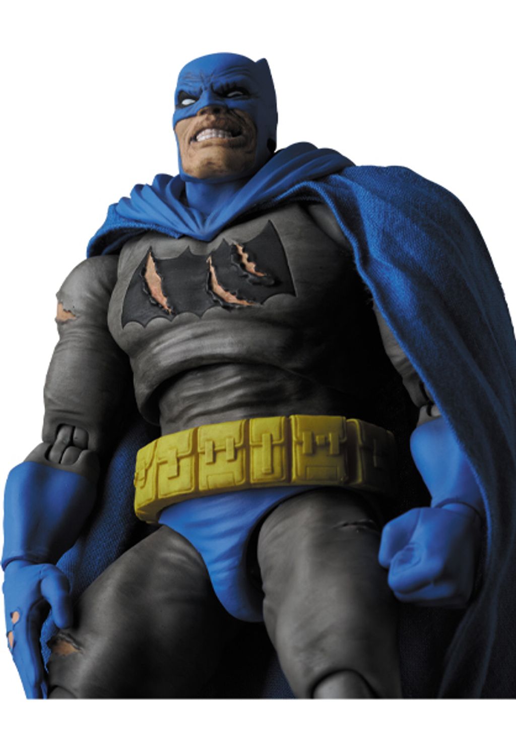 MAFEX119_Batman_TDRKTriumphant_DC 010.jpg