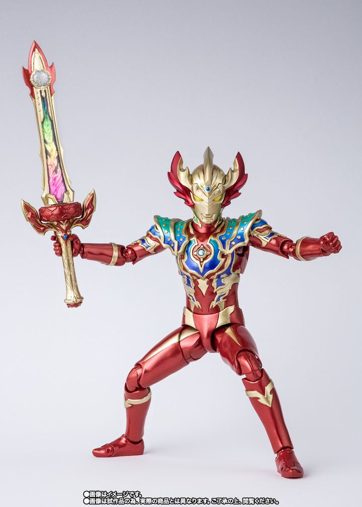 SHF_UltramanTaiga_TriStrium_Rainbow_UGFTAC_PB 002.jpg