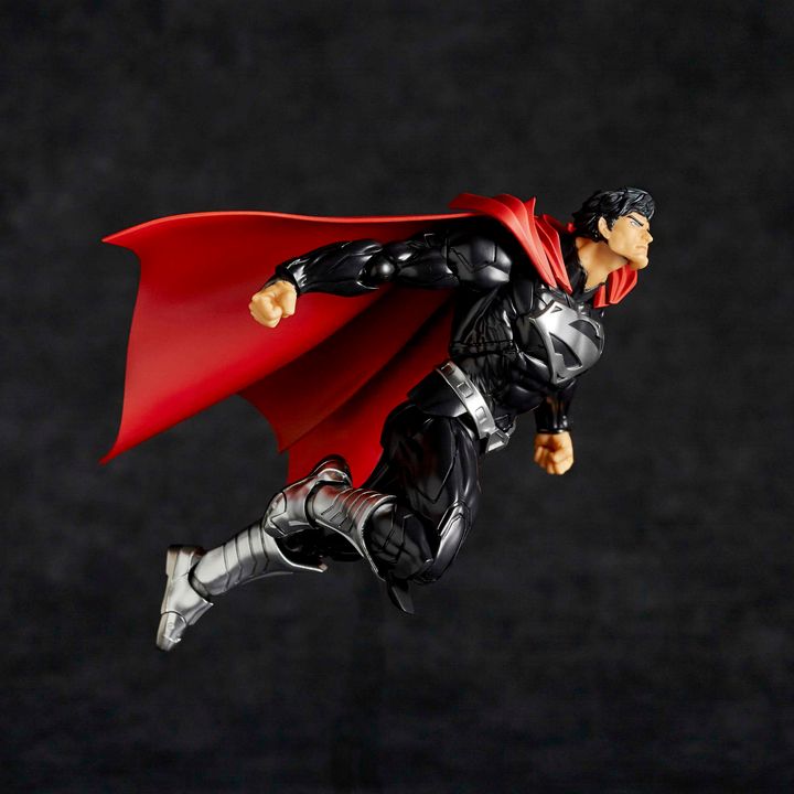 AY027EX_Superman_Black_DC 002.jpg