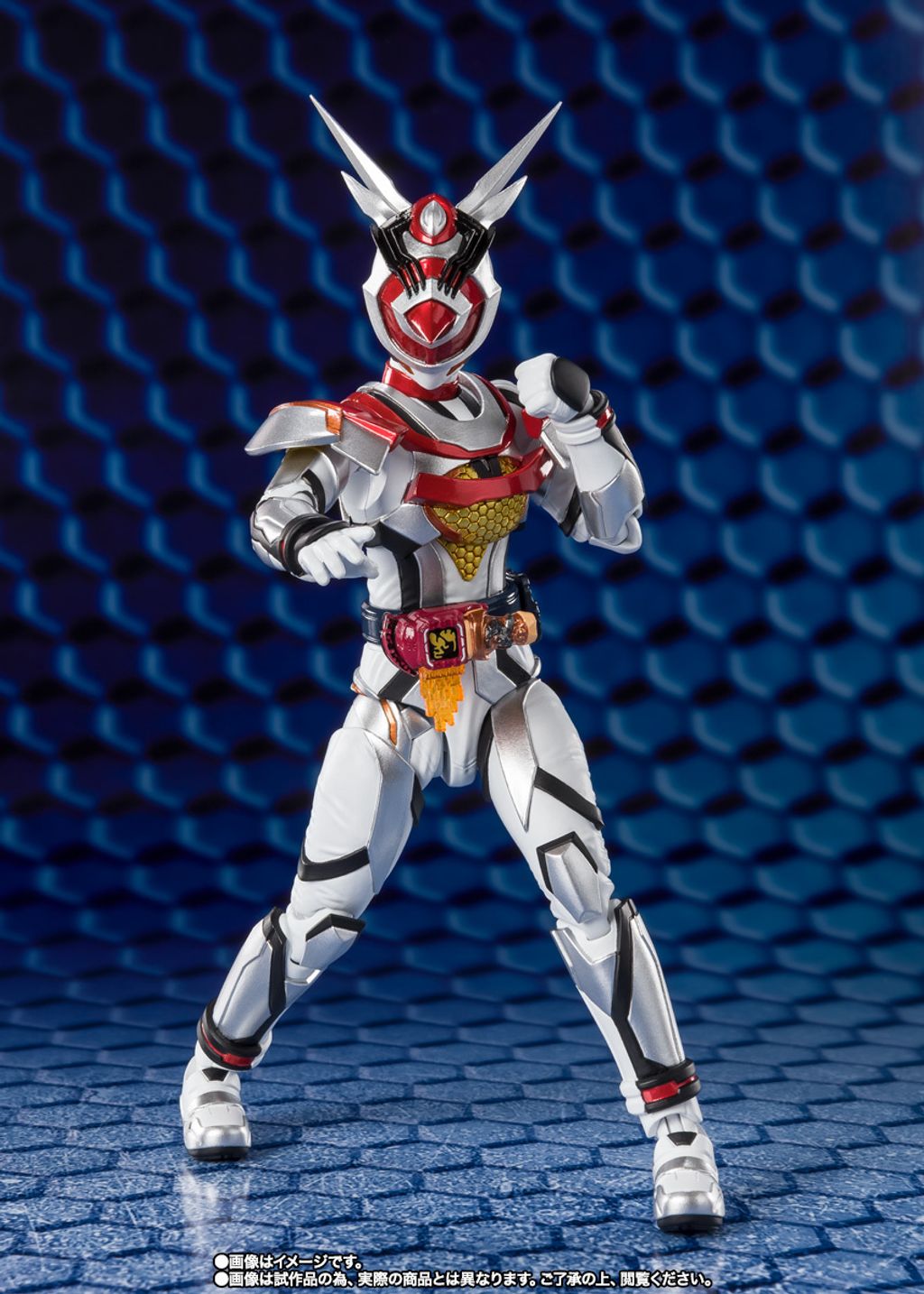 SHF_KRAguilera_QueenBee_PB 003.jpg