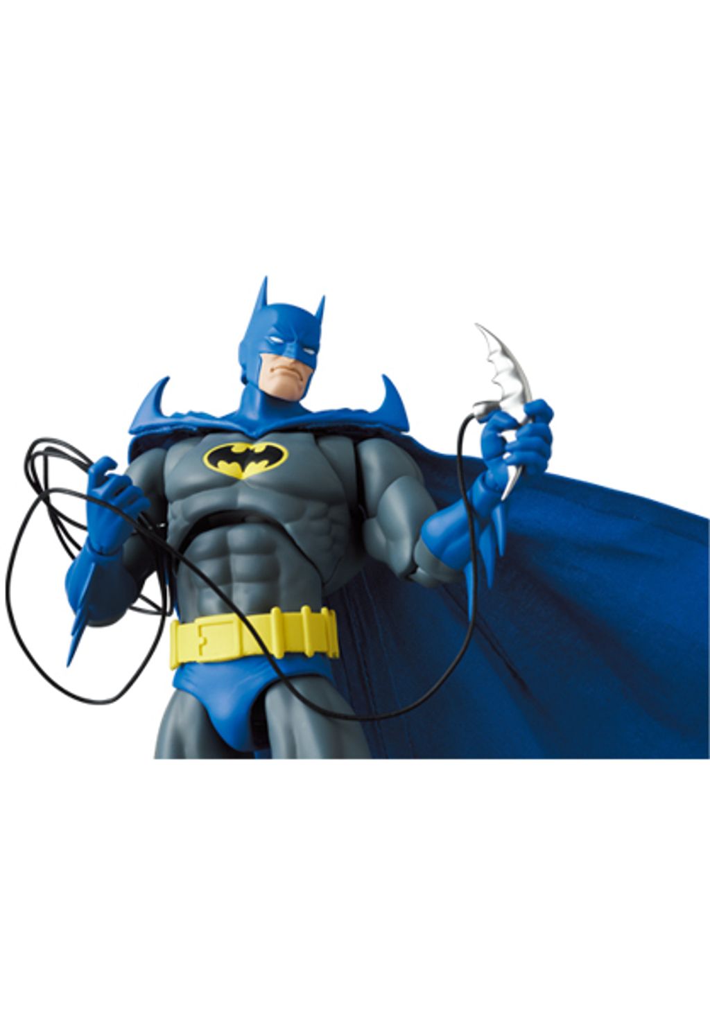 MAFEX215_KnightCrusaderBatman_KnightFall 011