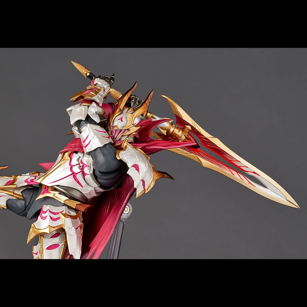 Monster Hunter Rise: Sunbreak Amazing Yamaguchi Revoltech Hunter (Malzeno  Armor Set) Exclusive