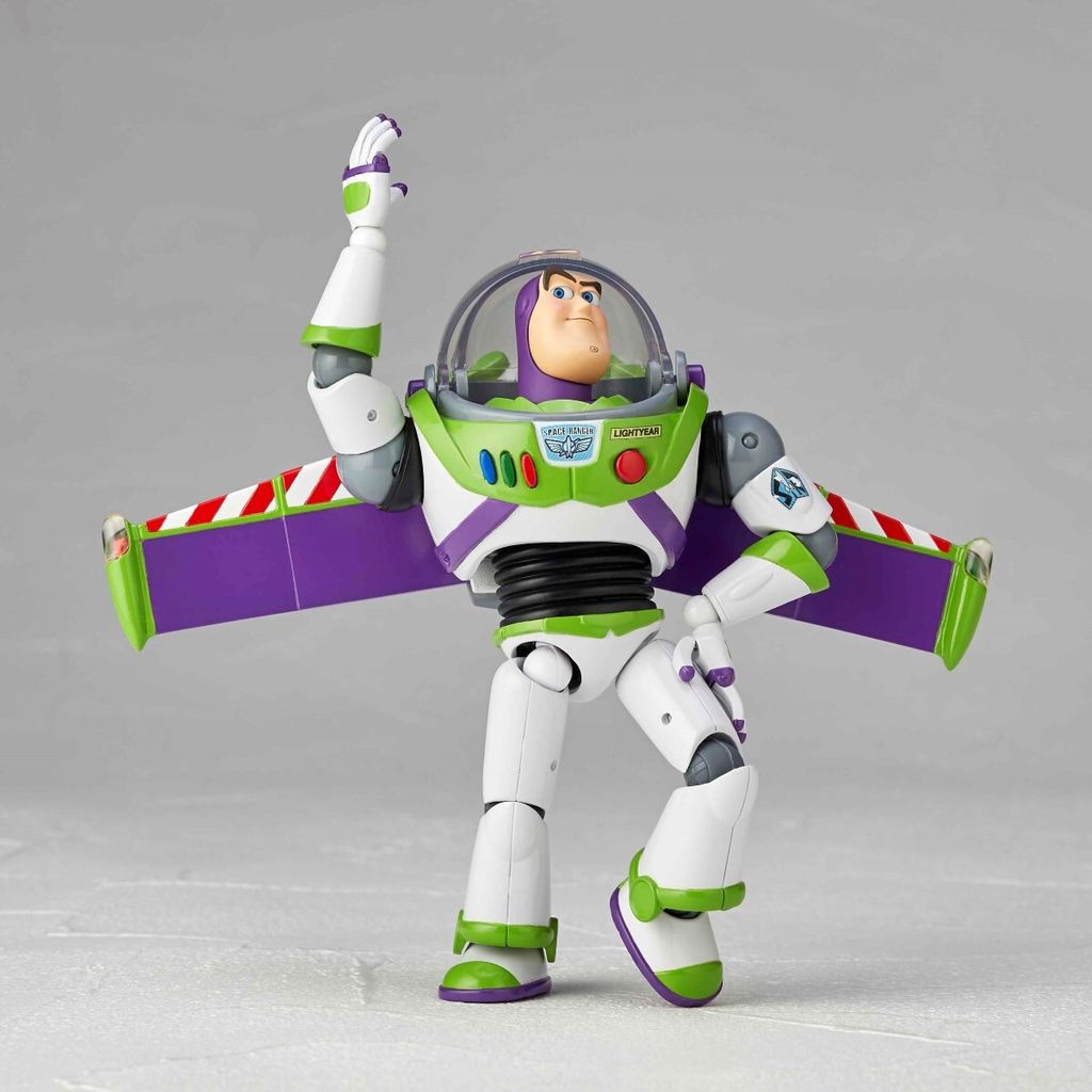 REVO_BuzzLightYear_1.5 003