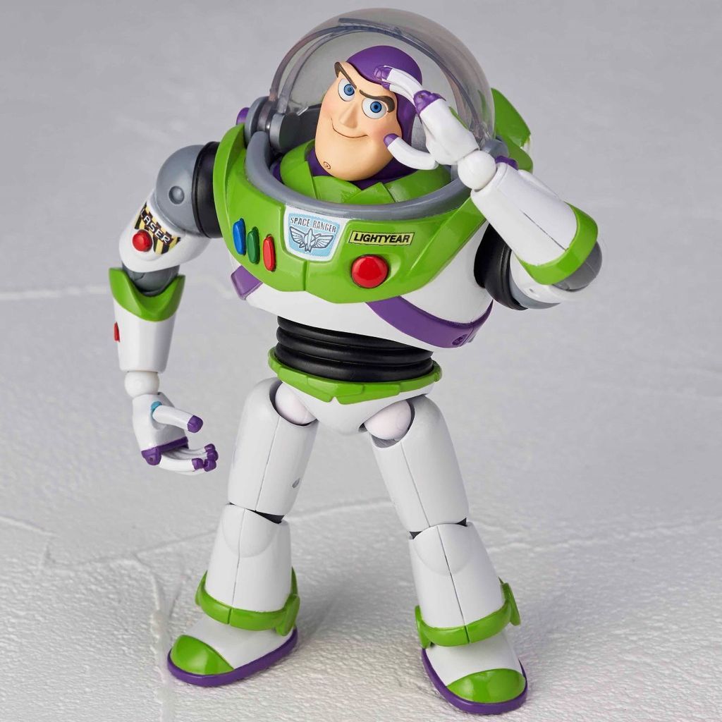 REVO_BuzzLightYear_1.5 002