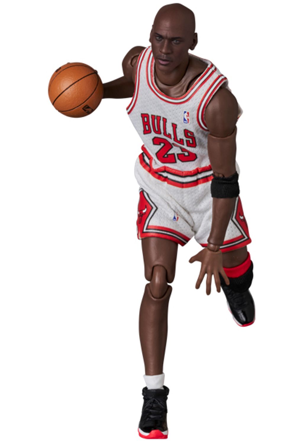MAFEX255_MichaelJordan_ChicagoBullsHome 007