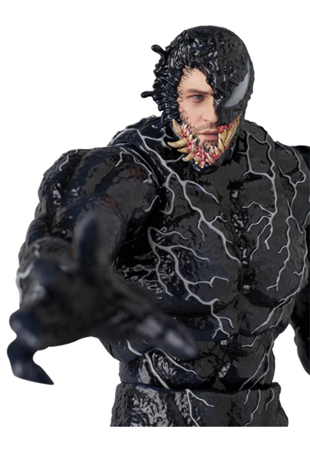 MAFEX282_Venom_LetThereBeCarnage 011