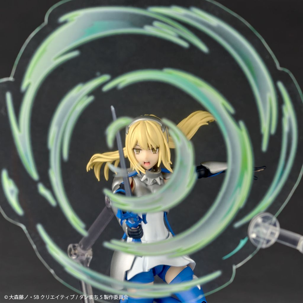 REVO_AisWallenstein_DanMachi 005