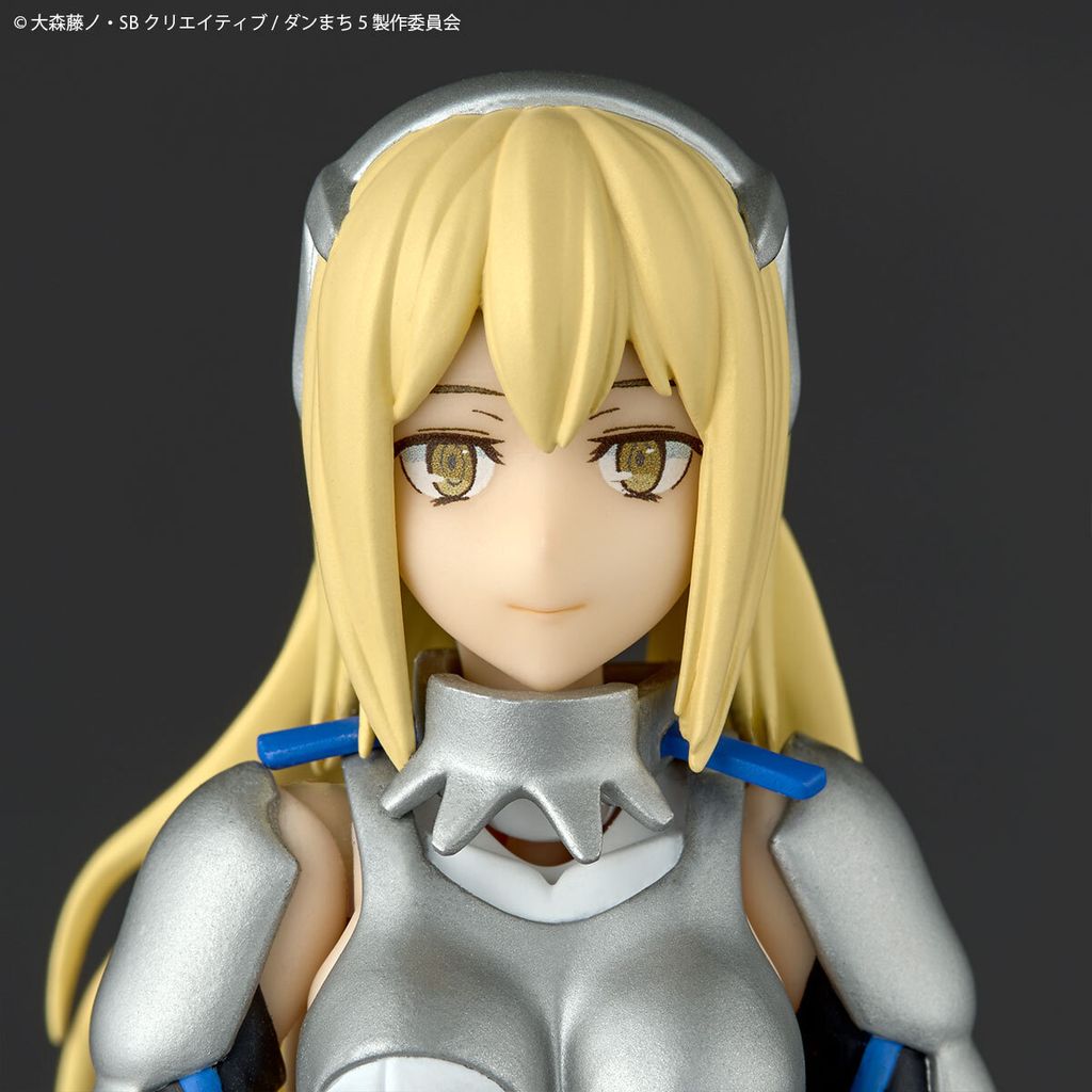 REVO_AisWallenstein_DanMachi 010